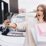 Rent a car Cluj: diferența dintre livrare la hotel și preluare din agenție