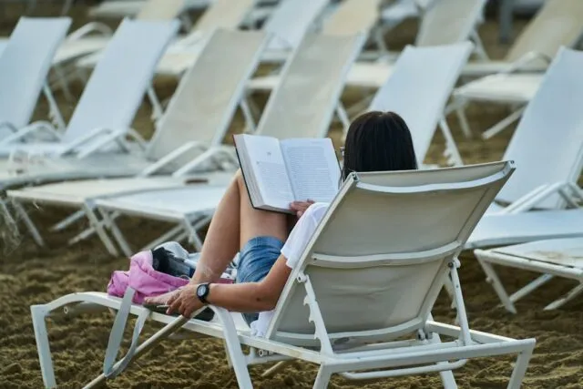 Photo common vacation reading mistakes